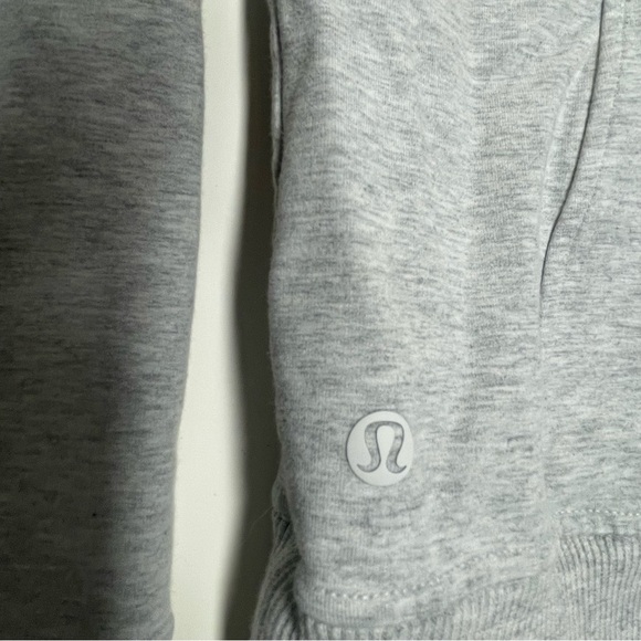 Lululemon Scuba Pullover Heathered Core Ultra Light Grey Size 4 - Picture 16 of 16